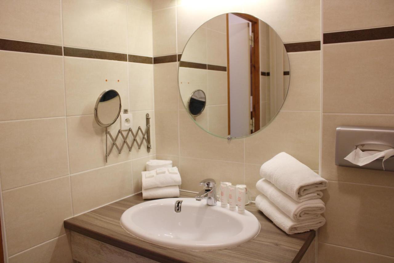 Hotel L'Escale Blanche 레오레스 외부 사진