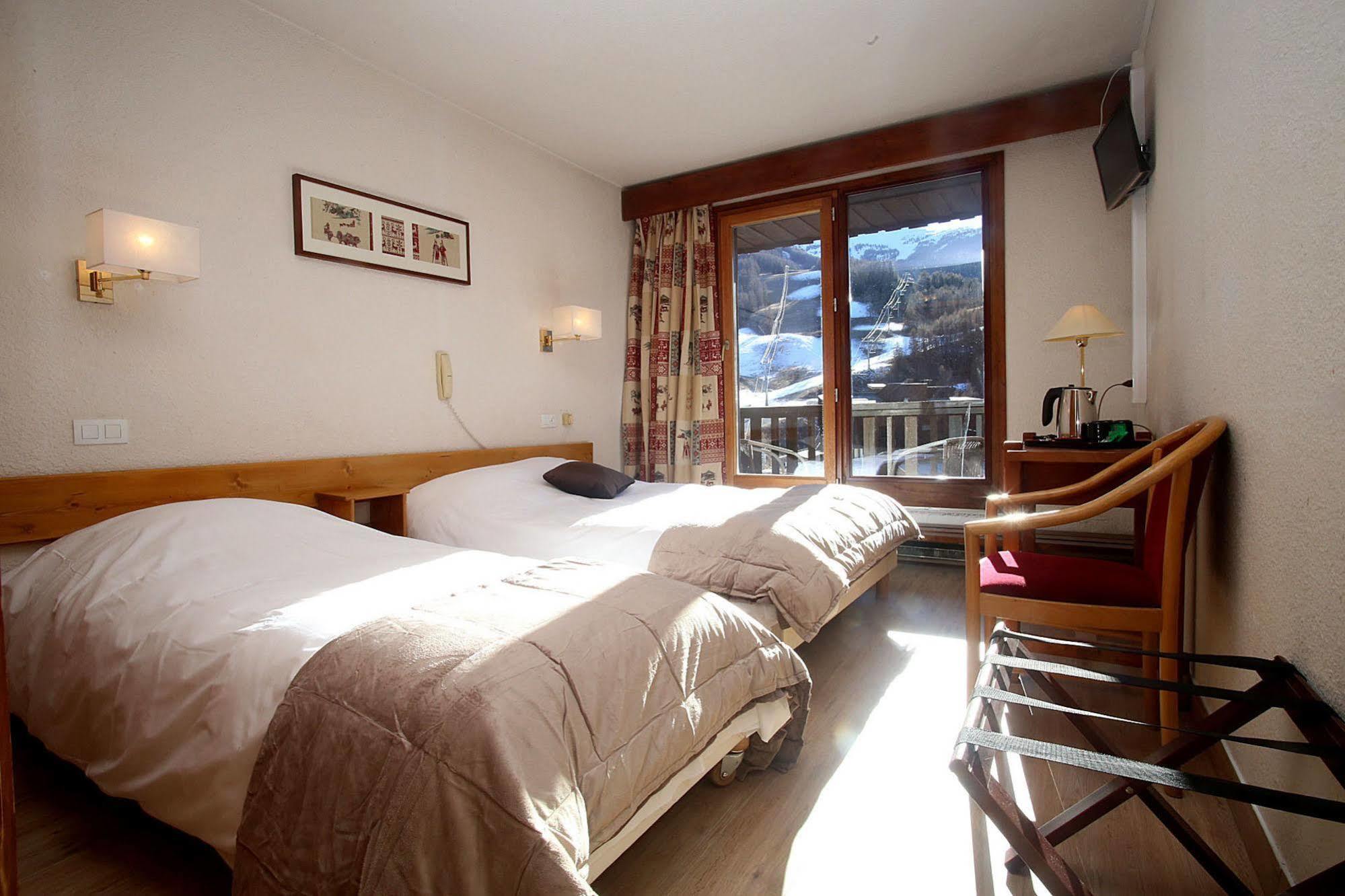 Hotel L'Escale Blanche 레오레스 외부 사진